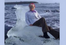Трон изо льда унес американку в море Пожилую американку унес в море ледяной трон